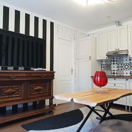 Appartement Centre Bordeaux Avec Garage Sur Demande Bordéus Exterior foto
