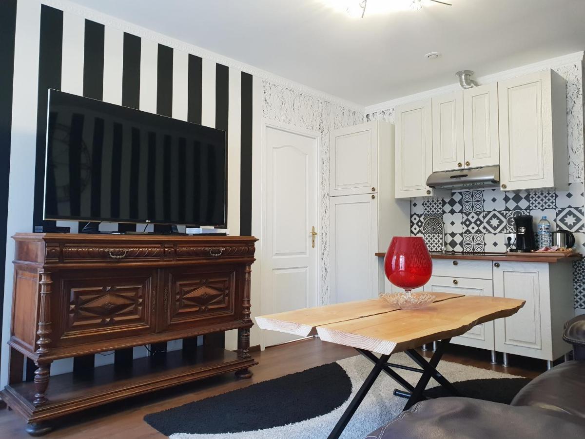 Appartement Centre Bordeaux Avec Garage Sur Demande Bordéus Exterior foto